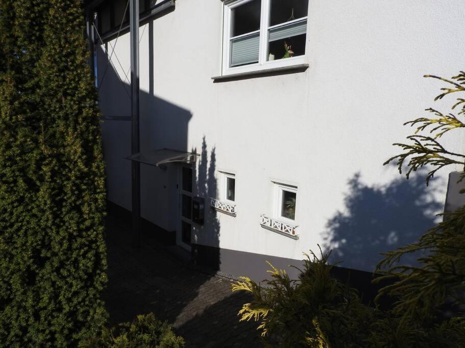 Schoene Gemuetliche Ferienwohnung Mit Fernblick. Nalbach Exterior foto
